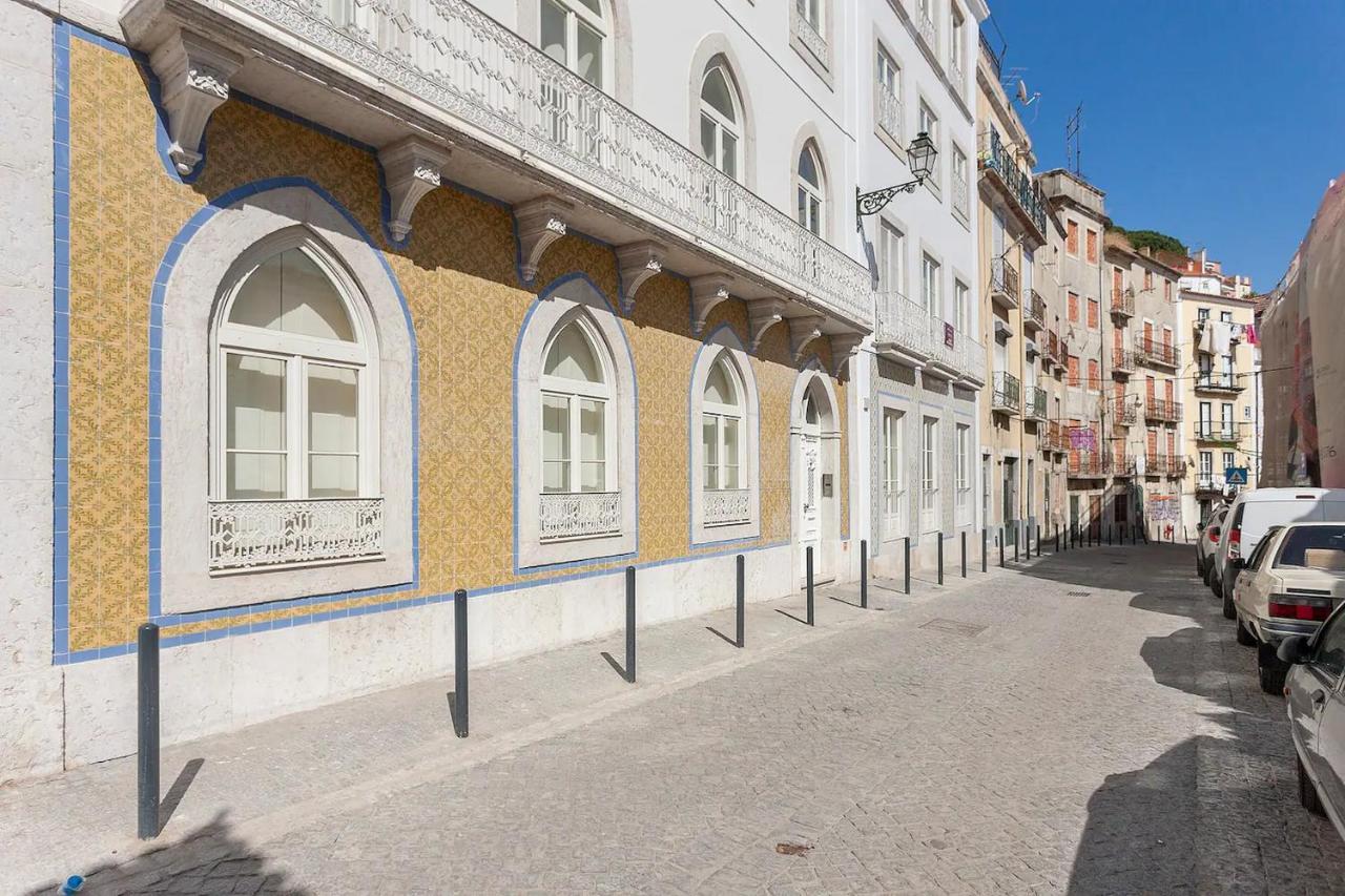 Flh Mouraria Art Apartment With Pool Lisbon Exterior photo